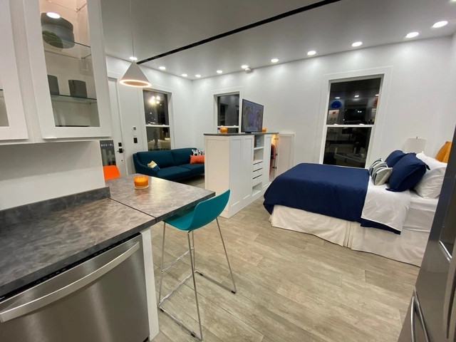 Cận cảnh căn nhà diện tích 37 m2 của siêu tỷ phú Elon Musk - Hình 9 Can canh can nha dien tich 37 m2 cua sieu ty phu Elon Musk-Hinh-9