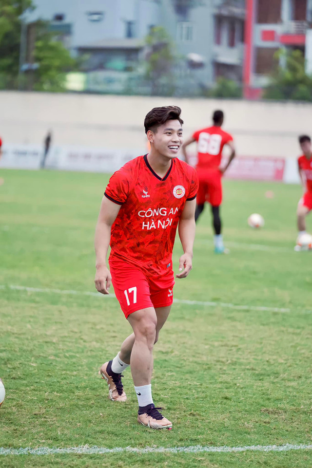 O tuoi 27, hau ve Vu Van Thanh co khoi tai san nhieu nguoi me-Hinh-9