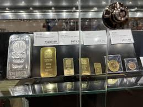 Cận cảnh siêu thị bán toàn vàng miếng - Hình 10 Can canh sieu thi ban toan vang mieng-Hinh-10