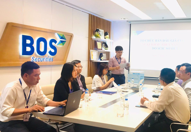 Chứng khoán BOS thay Chủ tịch, sắp triệu tập Đại hội cổ đông bất thường Chung khoan BOS thay Chu tich, sap trieu tap Dai hoi co dong bat thuong
