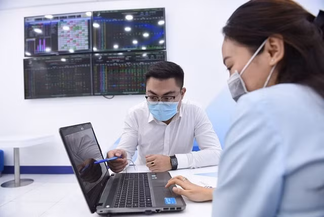 Chung khoan ngay 17/1: Co phieu nao duoc khuyen nghi?