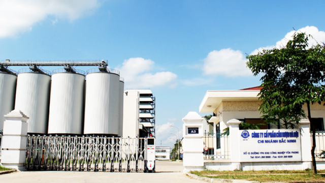 Chủ hãng rượu Vodka Hà Nội lại có thêm quý làm ăn thua lỗ Chu hang ruou Vodka Ha Noi lai co them quy lam an thua lo