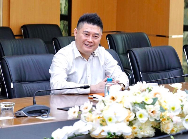 Em trai bầu Thuỵ bán ra gần 2 triệu cổ phiếu LPB và thu về 40 tỷ đồng Em trai bau Thuy ban ra gan 2 trieu co phieu LPB va thu ve 40 ty dong
