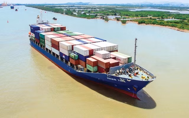 HAH giam manh 60%, Dragon Capital ruc rich 'thao chay'