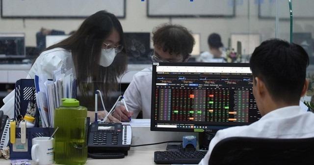 Nhóm ngân hàng được mua ròng trở lại phiên 14/10 Nhom ngan hang duoc mua rong tro lai phien 14/10