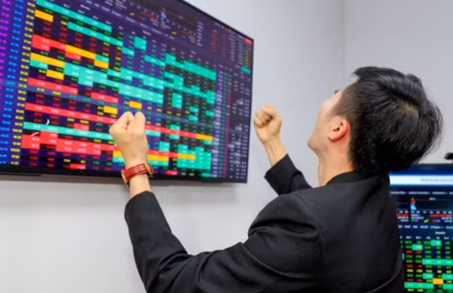 Thanh khoan phien giao dich chung khoan bung no hon 20.000 ty dong