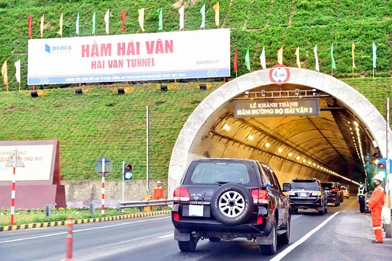 Gánh nặng nợ vay, Đầu tư Hạ tầng Giao thông Đèo Cả có lãi quý 3 đi lùi Ganh nang no vay, Dau tu Ha tang Giao thong Deo Ca co lai quy 3 di lui