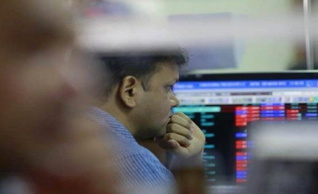 Tự doanh hạ bớt hàng trong phiên VN-Index phục hồi lên mốc 1.100 điểm Tu doanh ha bot hang trong phien VN-Index phuc hoi len moc 1.100 diem