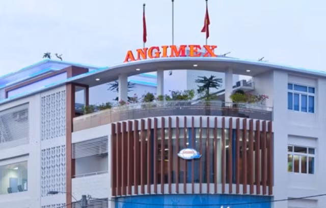 Chu tich Louis Holdings Vu Ngoc Long xin tu nhiem chuc Pho Chu tich Angimex