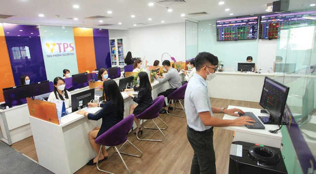 Bố vợ CEO Chứng khoán Tiên Phong muốn bán hết 1,4 triệu cổ phiếu ORS Bo vo CEO Chung khoan Tien Phong muon ban het 1,4 trieu co phieu ORS