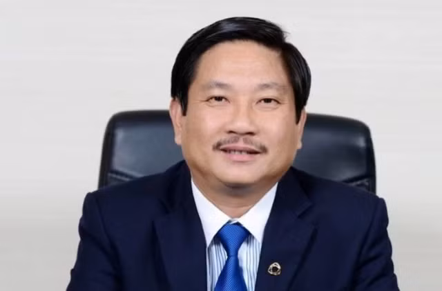 Chan dung Tan Chu tich HDQT Ngan hang Dong A