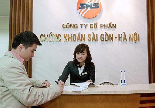 SHS được phép phát hành 325 triệu cổ phiếu tăng vốn lên hơn 6.500 tỷ đồng SHS duoc phep phat hanh 325 trieu co phieu tang von len hon 6.500 ty dong