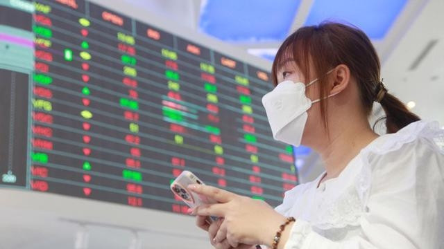 Chứng khoán ngày 15/3: Cổ phiếu nào được khuyến nghị? Chung khoan ngay 15/3: Co phieu nao duoc khuyen nghi?