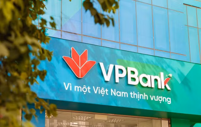 Dragon Capital vua chi 65 ty dong gom 2,1 trieu co phieu VPB