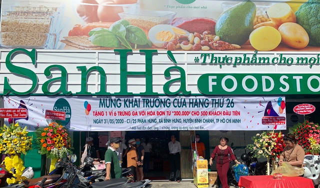 Bầu Đức 'chơi lớn' khi tặng 1.000 cổ đông HAG mỗi người 4 kg thịt - Hình 2 Bau Duc 'choi lon' khi tang 1.000 co dong HAG moi nguoi 4 kg thit-Hinh-2
