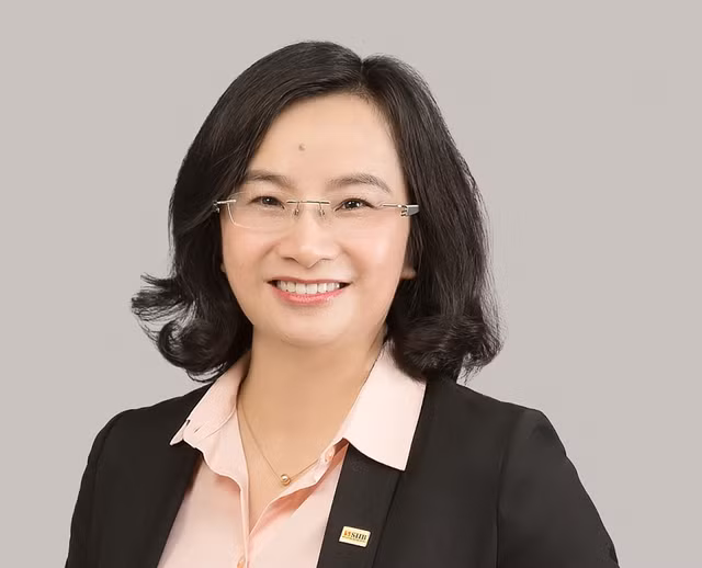 Ba Ngo Thu Ha chinh thuc giu chuc Tong giam doc Ngan hang SHB
