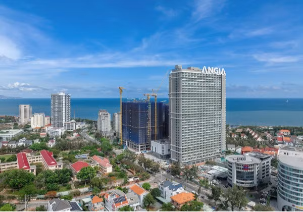 Công ty Bất động sản An Gia (AGG): Rủi ro lớn từ hệ số nợ vay, cổ đông chiến lược rời bỏ - Hình 2 Cong ty Bat dong san An Gia (AGG): Rui ro lon tu he so no vay, co dong chien luoc roi bo-Hinh-2