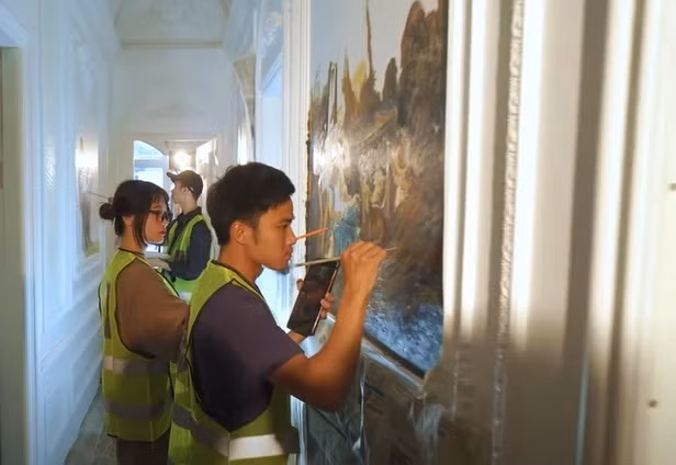 Ngắm căn penthouse dát 200 cây vàng ở Hà Nội - Hình 3 Ngam can penthouse dat 200 cay vang o Ha Noi-Hinh-3