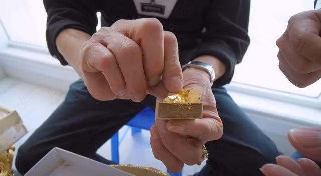 Ngắm căn penthouse dát 200 cây vàng ở Hà Nội - Hình 7 Ngam can penthouse dat 200 cay vang o Ha Noi-Hinh-7