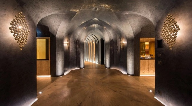 Tận mục biệt thự 7 tầng dát vàng xa hoa dưới lòng đất - Hình 7 Tan muc biet thu 7 tang dat vang xa hoa duoi long dat-Hinh-7