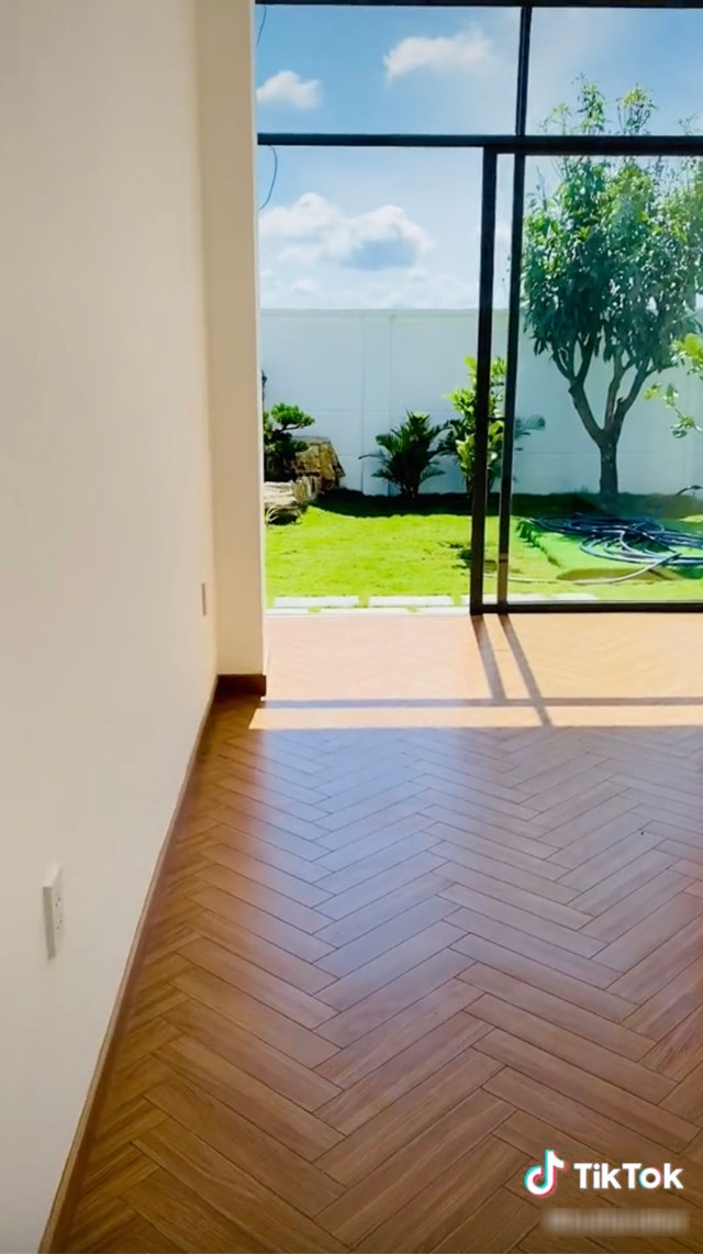 Ngắm biệt thự 10 tỷ đồng rộng hơn 500m2 của nghệ sĩ Lê Giang - Hình 8 Ngam biet thu 10 ty dong rong hon 500m2 cua nghe si Le Giang-Hinh-8