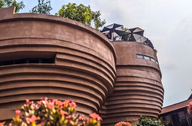 Can canh bao tang gom 150 ty xay bang chat lieu doc nhat vo nhi-Hinh-3