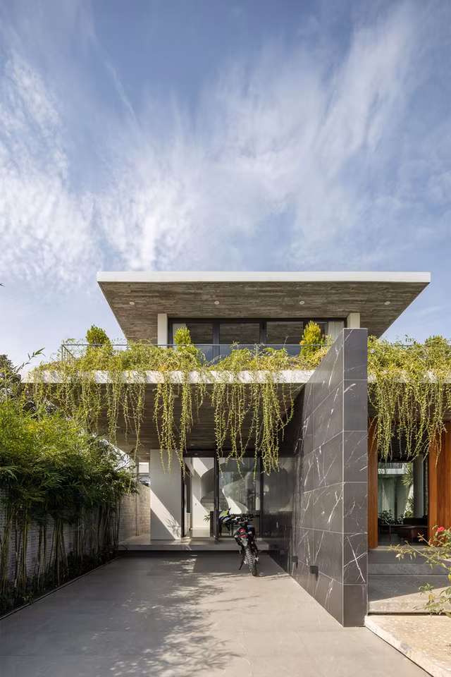 Bao My “nuc no” khen biet thu xanh nhu cong vien giua co do Hue-Hinh-3