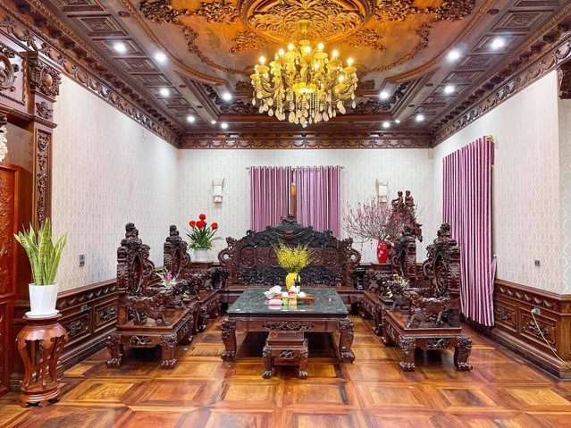 Cận cảnh căn biệt thự toàn gỗ quý của đại gia Bắc Ninh - Hình 6 Can canh can biet thu toan go quy cua dai gia Bac Ninh-Hinh-6