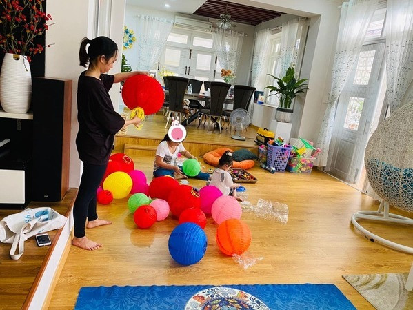 Ngắm biệt thự ngập tràn sắc Tết của ca sĩ Vy Oanh - Hình 8 Ngam biet thu ngap tran sac Tet cua ca si Vy Oanh-Hinh-8