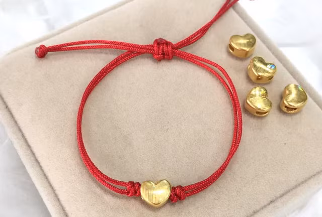 Mua gi trong ngay via Than tai de may man ca nam?-Hinh-3