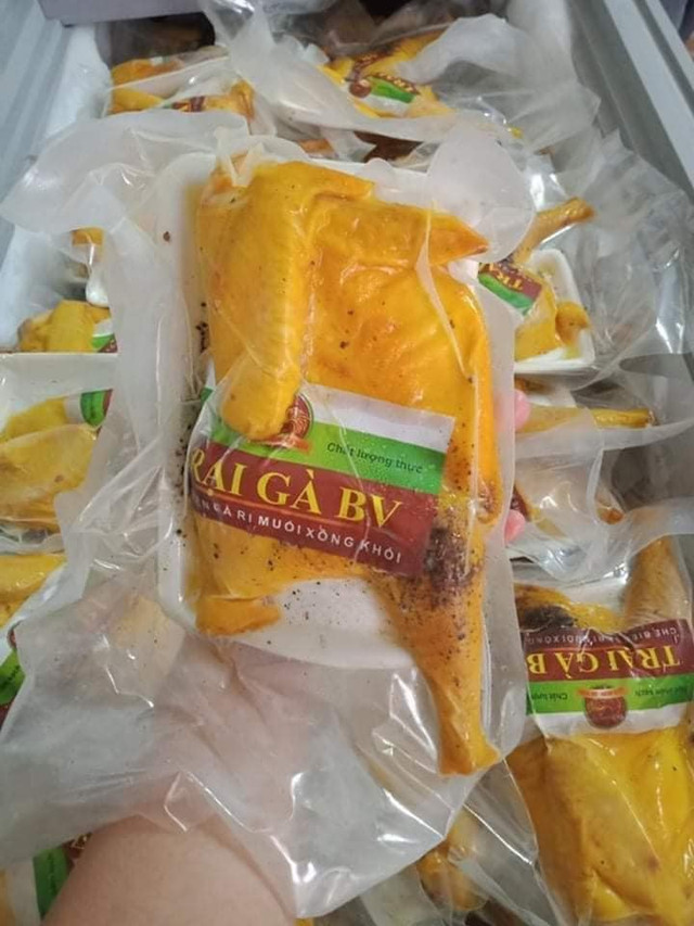 Đằng sau những loại gà giá rẻ bán đầy chợ mạng - Hình 2 Dang sau nhung loai ga gia re ban day cho mang-Hinh-2