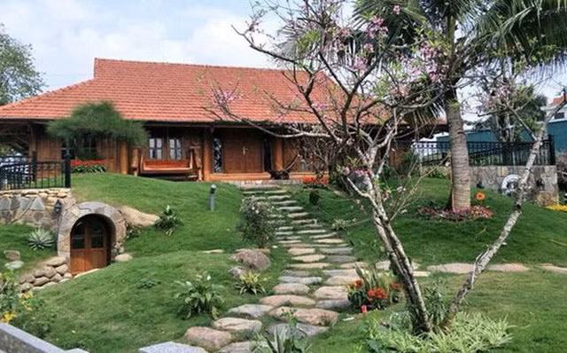 Can canh 'biet phu' bang go hoanh trang cua nghe si Xuan Bac-Hinh-2