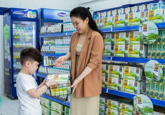 Vinamilk giữ phong độ dẫn đầu thị trường ở nhiều ngành hàng chủ lực Vinamilk giu phong do dan dau thi truong o nhieu nganh hang chu luc