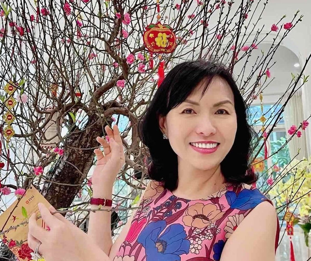 Chân dung xinh đẹp người vợ quyền lực của đại gia Hồ Nhân Chan dung xinh dep nguoi vo quyen luc cua dai gia Ho Nhan