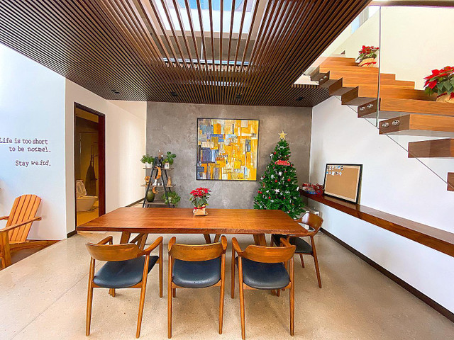 Vợ chồng Tóc Tiên - Hoàng Touliver giàu sụ - Hình 7 Vo chong Toc Tien - Hoang Touliver giau su-Hinh-7