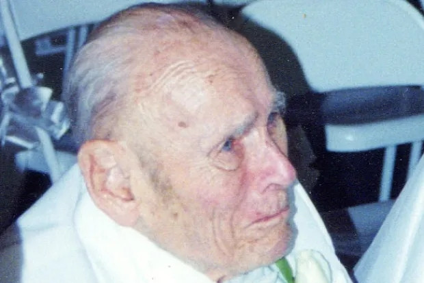 Tỷ phú 89 tuổi cưới vợ nhỏ hơn tới 63 tuổi gây chú ý - Hình 10 Ty phu 89 tuoi cuoi vo nho hon toi 63 tuoi gay chu y-Hinh-10