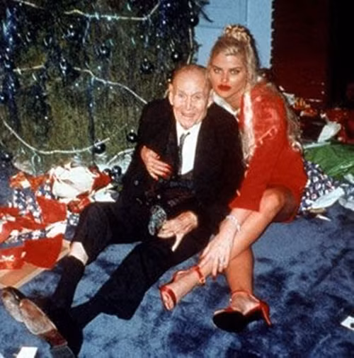 Ty phu 89 tuoi cuoi vo nho hon toi 63 tuoi gay chu y-Hinh-5