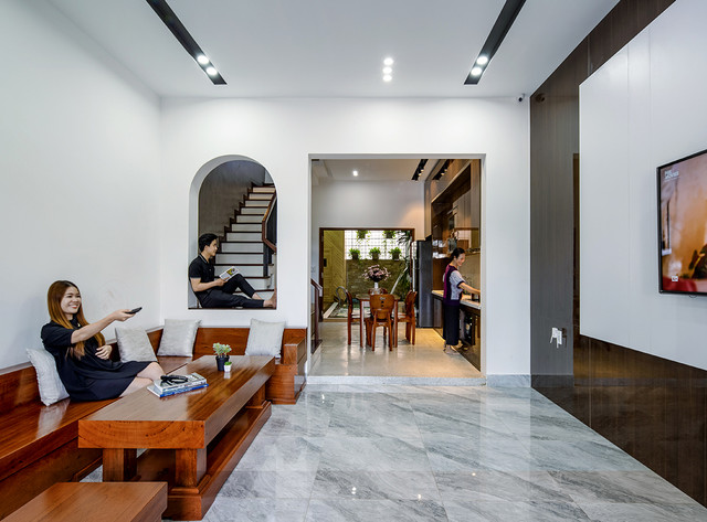 Can canh ngoi nha cu lot xac thanh nha pho hien dai, dep my man-Hinh-2