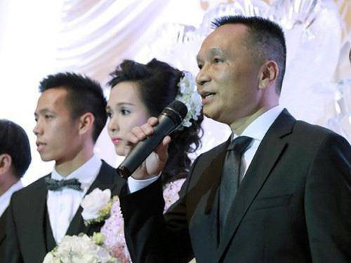 So sánh gia thế nhà vợ các cầu thủ Việt - Hình 5 So sanh gia the nha vo cac cau thu Viet-Hinh-5