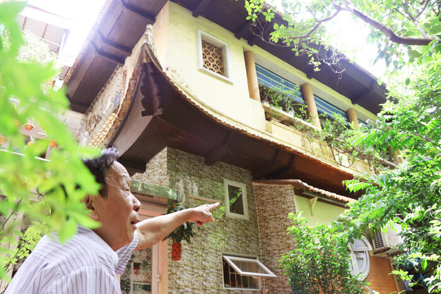 Ngẩn ngơ ngắm biệt thự phủ kín cây xanh giữa Hà Nội Ngan ngo ngam biet thu phu kin cay xanh giua Ha Noi