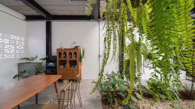 Doc dao thiet ke nha ong 2 tang co kha nang tu lam mat-Hinh-9