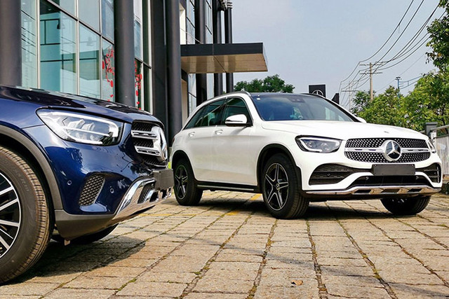Lập kỷ lục bị triệu hồi năm 2022, Mercedes-Benz Việt Nam vẫn tăng giá khủng - Hình 3 Lap ky luc bi trieu hoi nam 2022, Mercedes-Benz Viet Nam van tang gia khung-Hinh-3