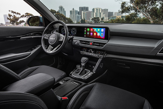 Kia Seltos VIN 2023 đang được giảm giá mạnh để giảm hàng tồn kho - Hình 2 Kia Seltos VIN 2023 dang duoc giam gia manh de giam hang ton kho-Hinh-2
