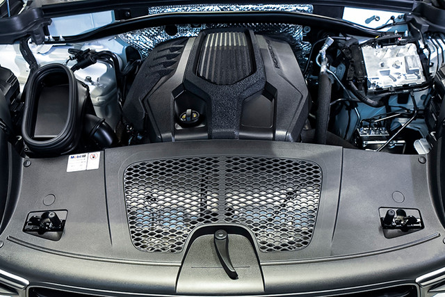 Xem xe Porsche Macan 2023 gần 5 tỷ đồng của Đoàn Văn Hậu - Hình 6 Xem xe Porsche Macan 2023 gan 5 ty dong cua Doan Van Hau-Hinh-6