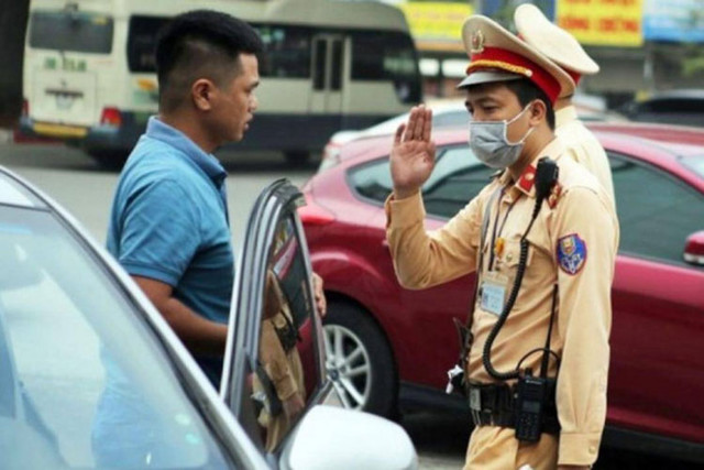 Nếu chậm đăng kiểm, chủ ô tô sẽ bị phạt bao nhiêu tiền? - Hình 2 Neu cham dang kiem, chu o to se bi phat bao nhieu tien?-Hinh-2