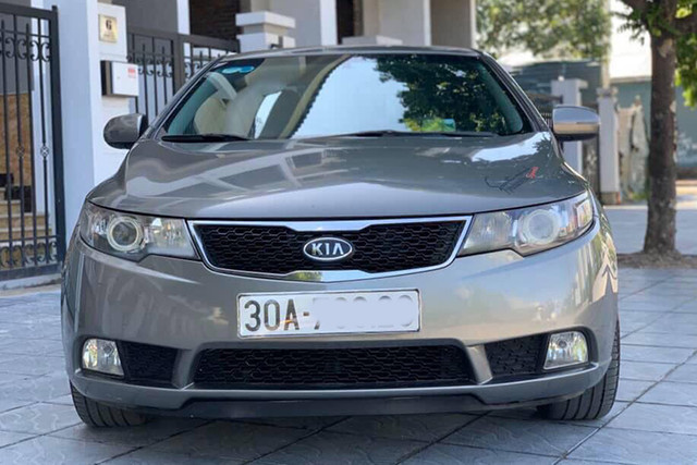 Có nên mua xe Kia Forte đời cũ từ 300 triệu tại Việt Nam? - Hình 9 Co nen mua xe Kia Forte doi cu tu 300 trieu tai Viet Nam?-Hinh-9
