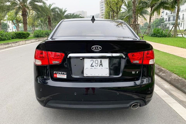 Có nên mua xe Kia Forte đời cũ từ 300 triệu tại Việt Nam? - Hình 3 Co nen mua xe Kia Forte doi cu tu 300 trieu tai Viet Nam?-Hinh-3