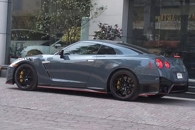 Nissan GT-R Nismo tiền tỷ đắt ngang siêu xe, đầu tiên về Việt Nam - Hình 2 Nissan GT-R Nismo tien ty dat ngang sieu xe, dau tien ve Viet Nam-Hinh-2