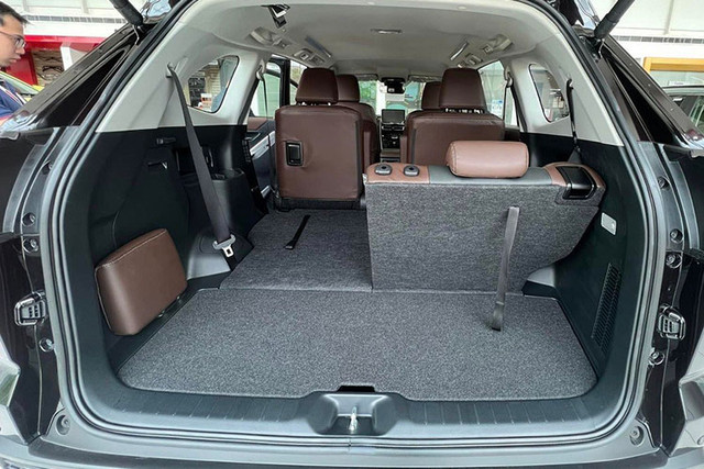 Toyota Innova 2024 giá cao nhất hơn 1,1 tỷ đồng? - Hình 11 Toyota Innova 2024 gia cao nhat hon 1,1 ty dong?-Hinh-11