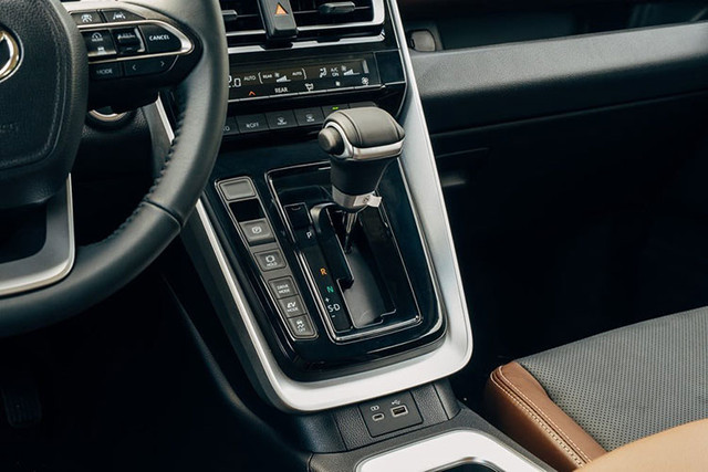 Toyota Innova 2024 giá cao nhất hơn 1,1 tỷ đồng? - Hình 10 Toyota Innova 2024 gia cao nhat hon 1,1 ty dong?-Hinh-10